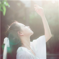 白衣清纯古风女头图片