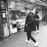 韩系街头帅哥背影头像