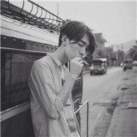 韩系街头帅哥背影头像
