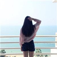 静静看海 海边背影女生头像图片