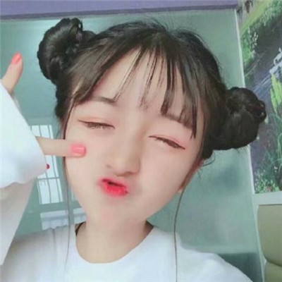 上下是白色的女生头像图片