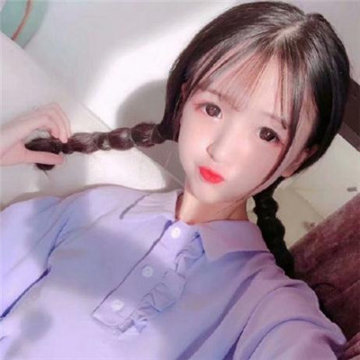 上下是白色的女生头像图片