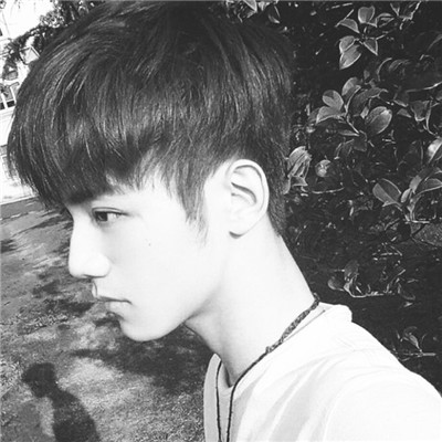 抖音帅哥头像阳光少年2018男生伤心动漫头像图片图片