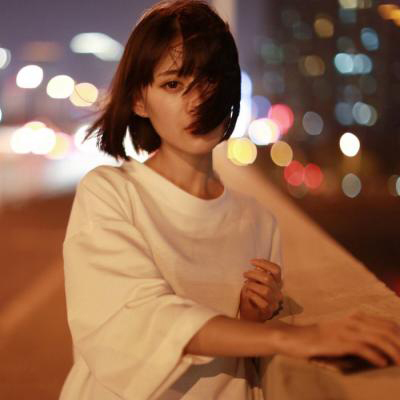 非主流大眼睛美女头像图片
