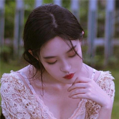 qq头像女生动漫高冷图片
