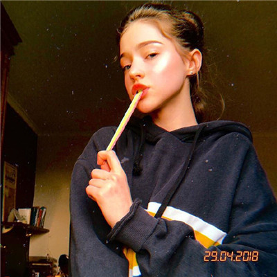 手绘女生头像彩色大全图片