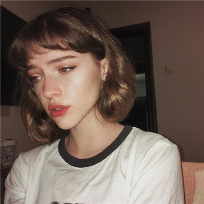 手绘女生头像彩色大全图片