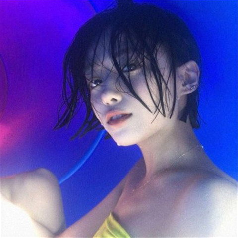 qq头像女生欧美风唯美图片