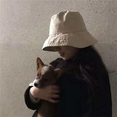 qq女生头像粉色衣服图片