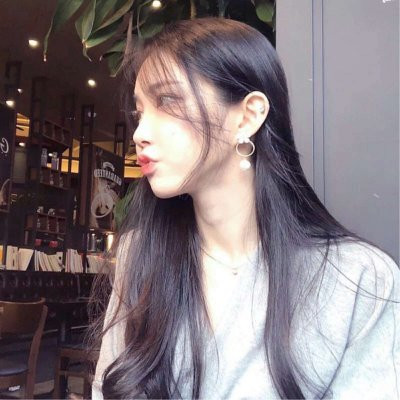 女生超拽带字头像最新图片