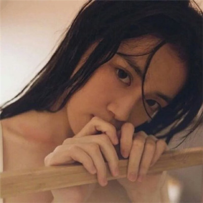 好看的二次元头像女生图片