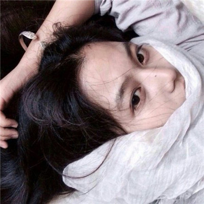 带耐克帽子的女生头像图片