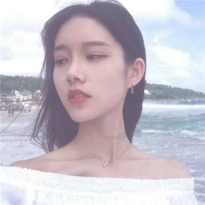 带耐克帽子的女生头像图片