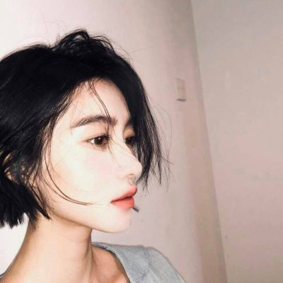 非主流短发女生头像图片