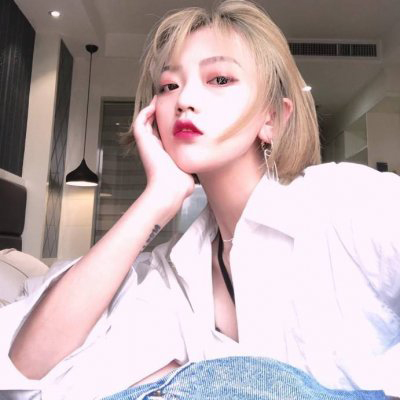 非主流短发女生头像图片