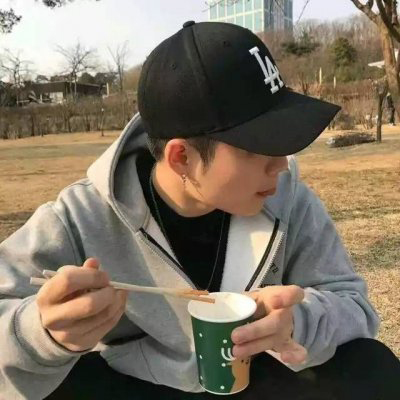 情侣背影戴帽子头像