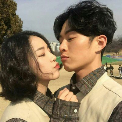 非主流情头接吻