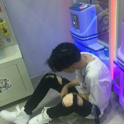 帅气冷漠男生头像 冷酷霸气男生