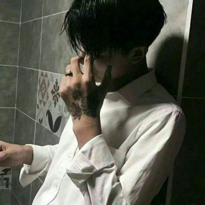 帅气冷漠男生头像 冷酷霸气男生