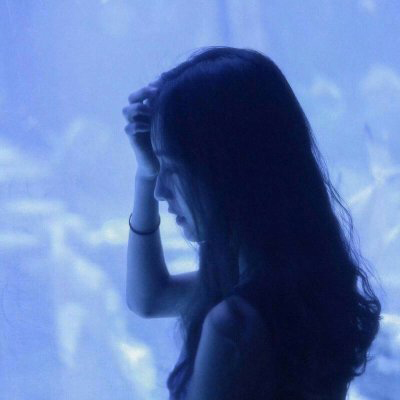 酷酷的女生头像