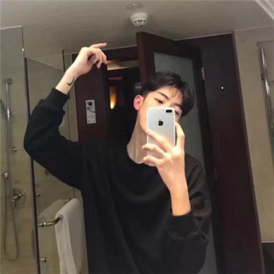 伤感qq头像动漫男生背影头像图片
