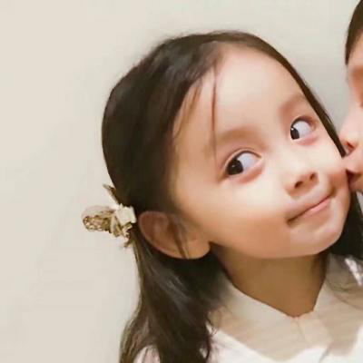 超萌可爱小孩子情侣头像一对两张