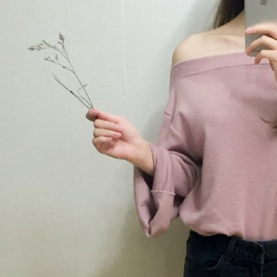 部位女头腿部