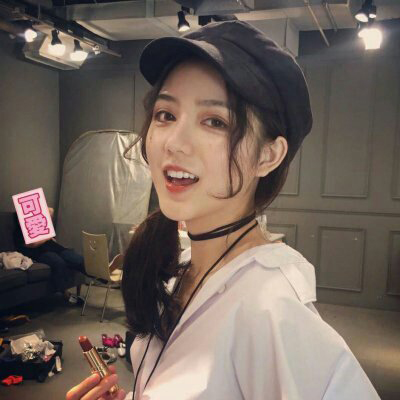 好看侧身侧面女生头像图片