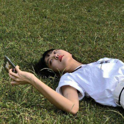 好看侧身侧面女生头像图片