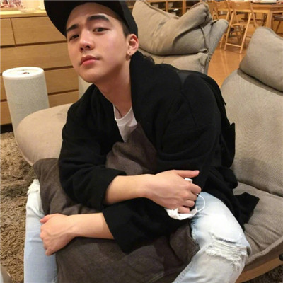 个性超酷的僵尸道长恐怖头像男生带血图片