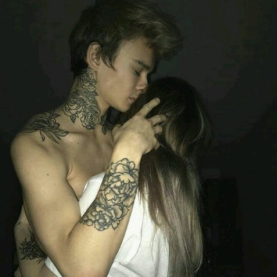 最好看最污的情侣头像 浴室真人污情头一对两张图片