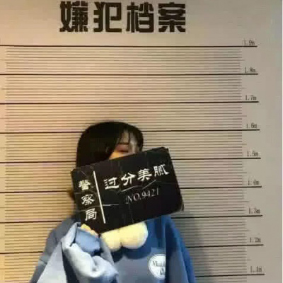 搞怪可爱情侣头像一对 奇葩搞笑逗比情头一左一右