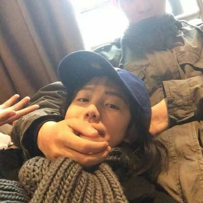 搞怪可爱情侣头像一对 奇葩搞笑逗比情头一左一右