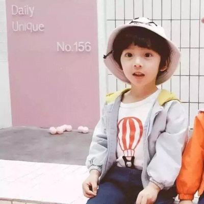 情头萌娃一男一女分开 呆萌情侣头像小孩真人
