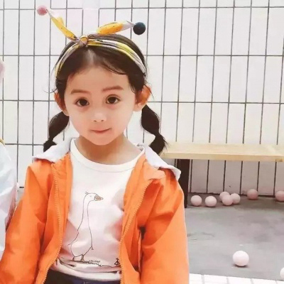 情头萌娃一男一女分开 呆萌情侣头像小孩真人