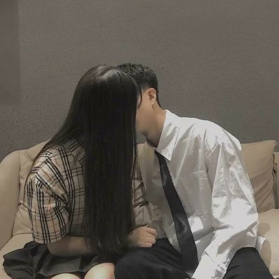 白衬衫情头高清一对 穿白衬衫一男一女图片
