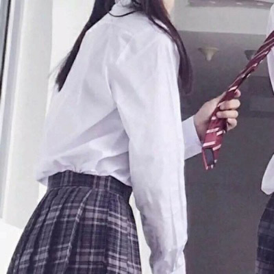 白衬衫情头高清一对 穿白衬衫一男一女图片