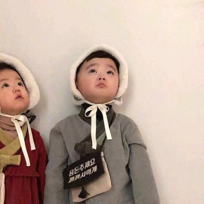 情侣头像可爱小孩真人一对 萌小孩情侣qq头像