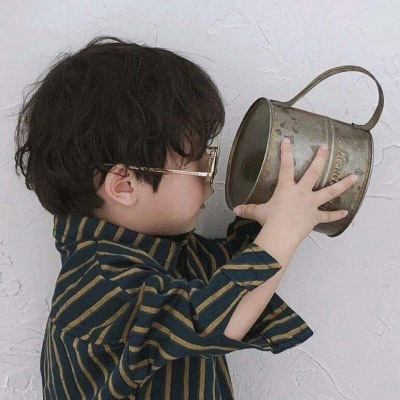 情侣头像可爱小孩真人一对 萌小孩情侣qq头像