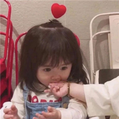 情侣头像可爱小孩真人一对 萌小孩情侣qq头像