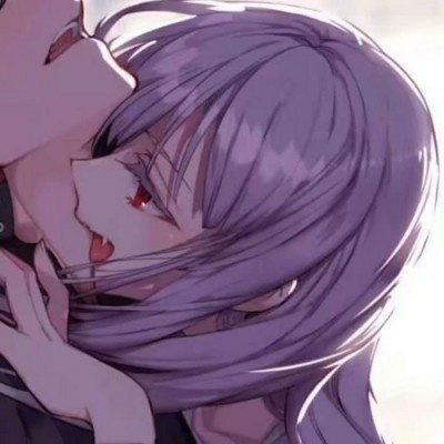骚一点的二次元情头一对两张 漫画情侣床上头像