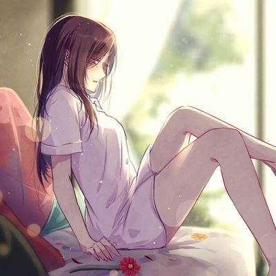 骚一点的二次元情头一对两张 漫画情侣床上头像
