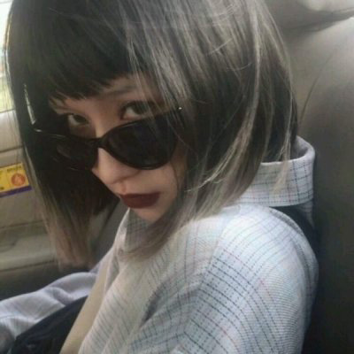 冷酷墨镜霸气女生头像 戴墨镜酷酷女王范