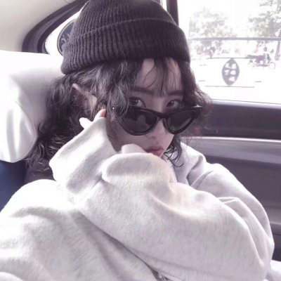 冷酷墨镜霸气女生头像 戴墨镜酷酷女王范