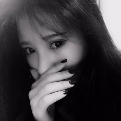很丧的女生头像黑白图片