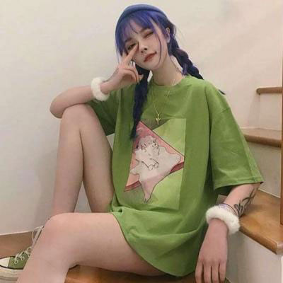 高清穿绿色衣服女生qq头像图片