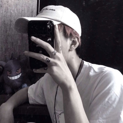 玩网男头干净图片 白色干净高清头像