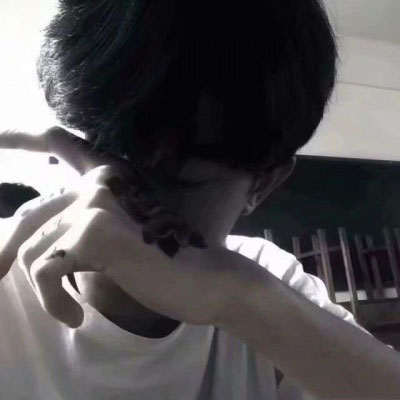 霸气纹身男生微信头像
