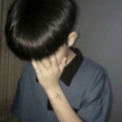 霸气纹身男生微信头像