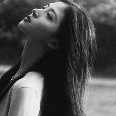 灰色qq头像 女生黑白系伤感头像